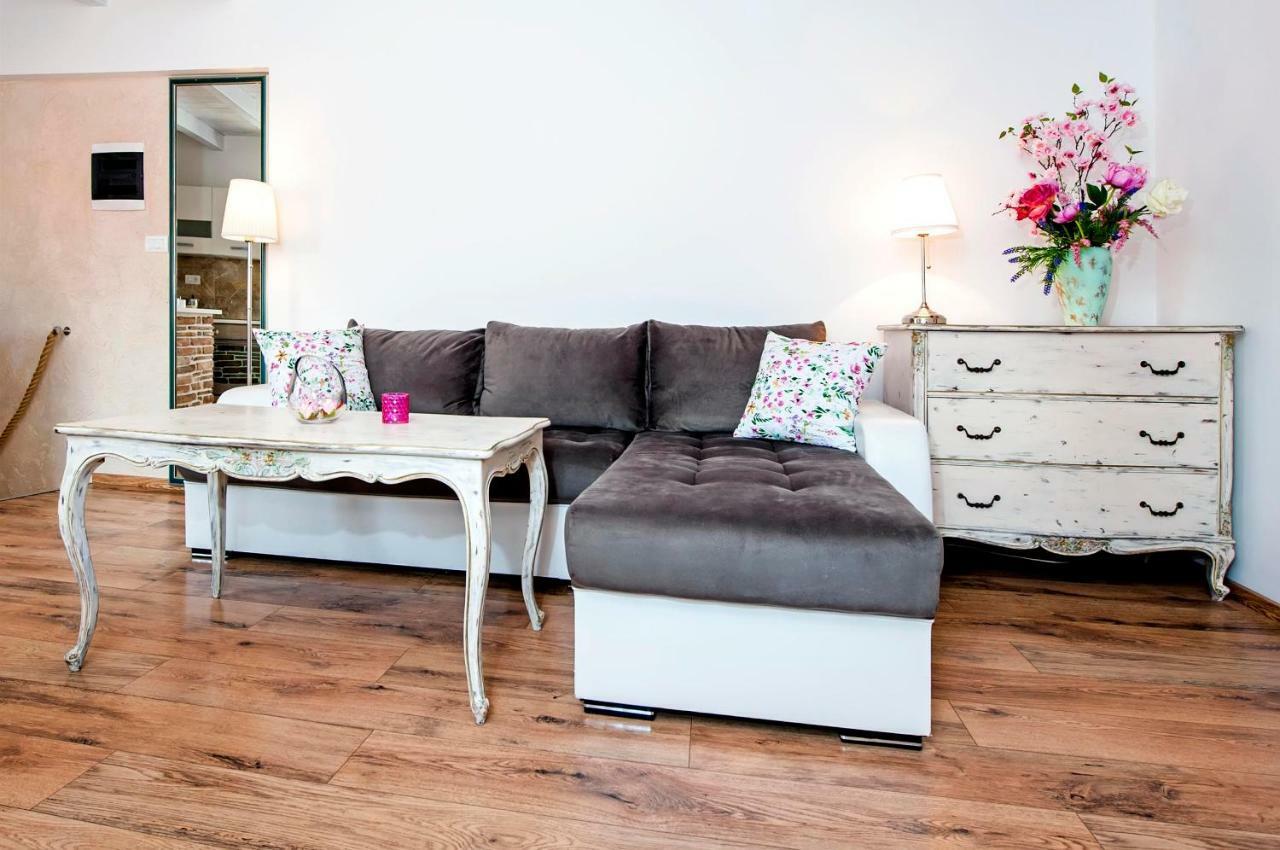 Casa Alek Appartement