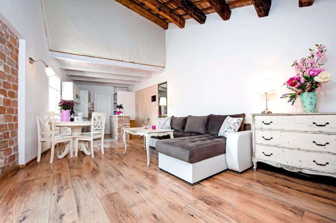 Casa Alek